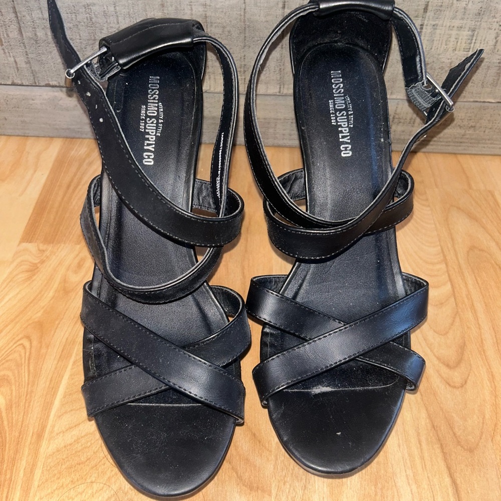 Wood heel sandals size 9.5